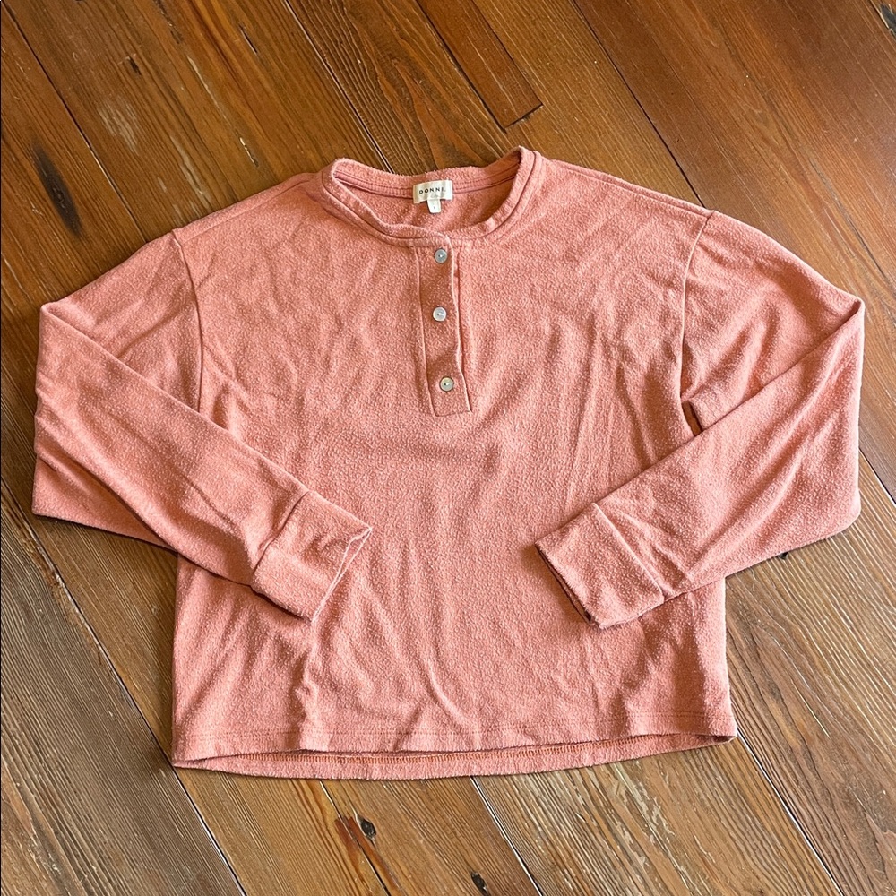 🇺🇸 DONNI. Henley Button Down Shirt Coral Orange Top Women’s Small Made in USA